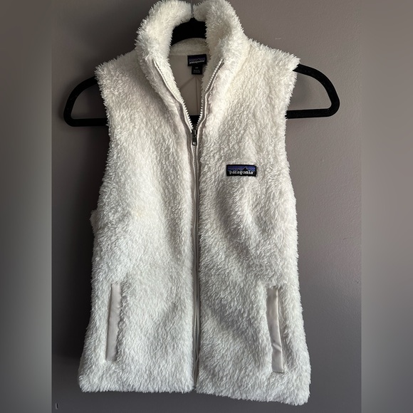 Patagonia Jackets & Blazers - furry patagonia vest
